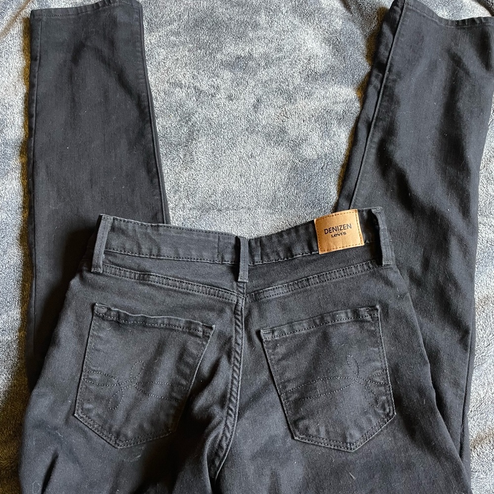 Black Levi jeans